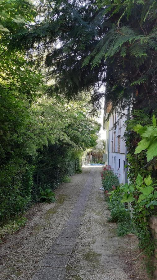 1 Chambre Double "Le Devenir" Saint-Julien-les-Villas Exterior foto